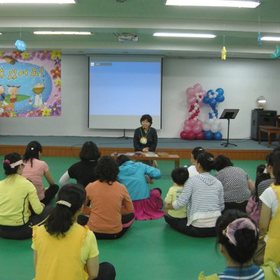 아기학교 5월 첫째주 사진 26