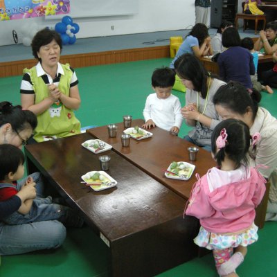 아기학교 5월 첫째주 사진 28
