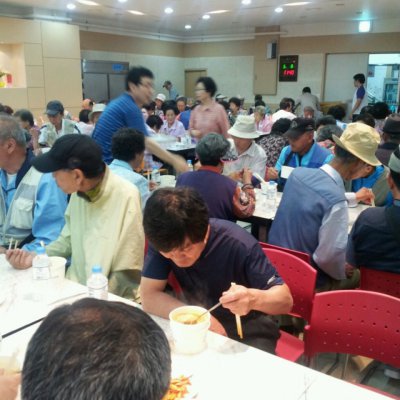 60주년 감사 식사대접 사진 19