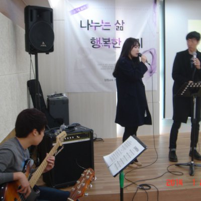 찬양으로 예배를 드려요 사진 3