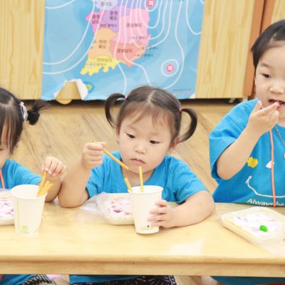 2015 유아부 여름성경학교 사진 112