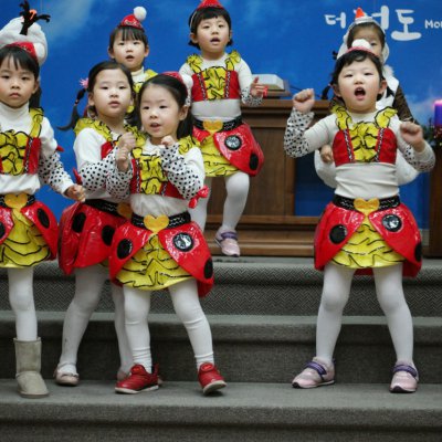 2015 교회학교 성탄축하발표회 사진 41