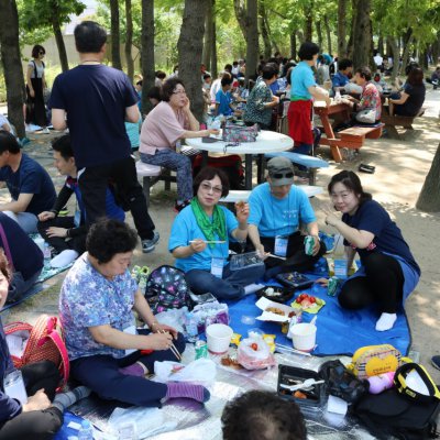 교회창립 64주년 기념 전교인 체육대회 사진 200