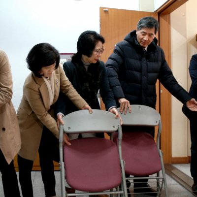 옛 성전에서의 마지막 예배 사진 113